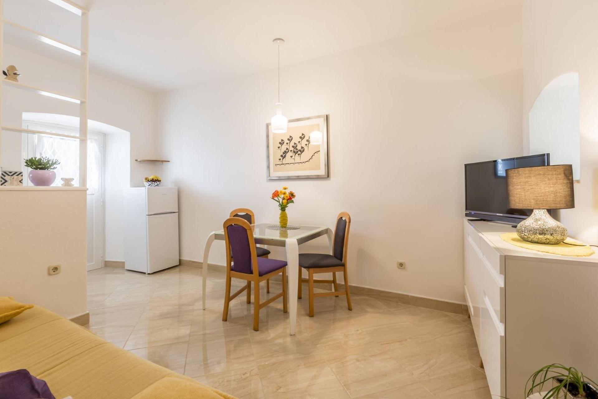 Apartment Matea Bol